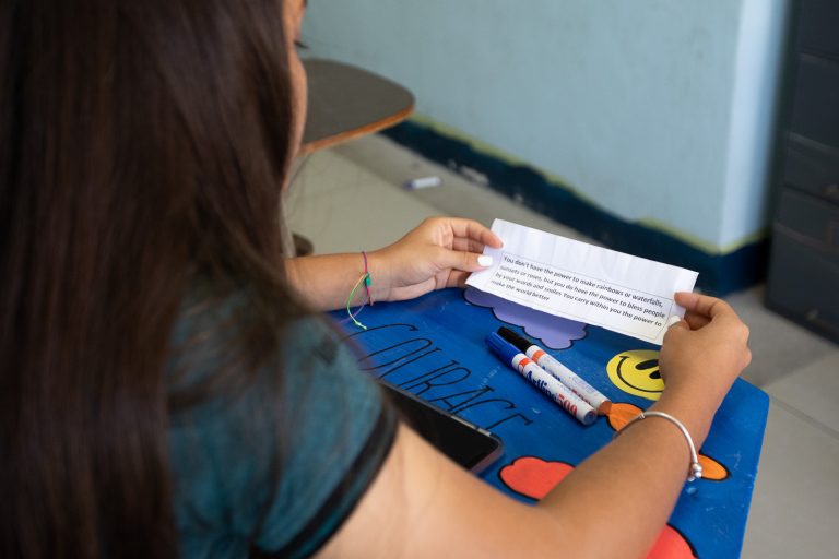 Estudiantes de colegios públicos trabajan ‘de sol a sol’ por una Costa Rica bilingüe